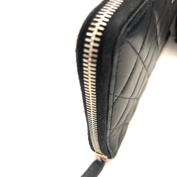 CHANEL Lambskin Quilted Large Gusset Zip Around Wallet/Organizer - Picture 9 of 10